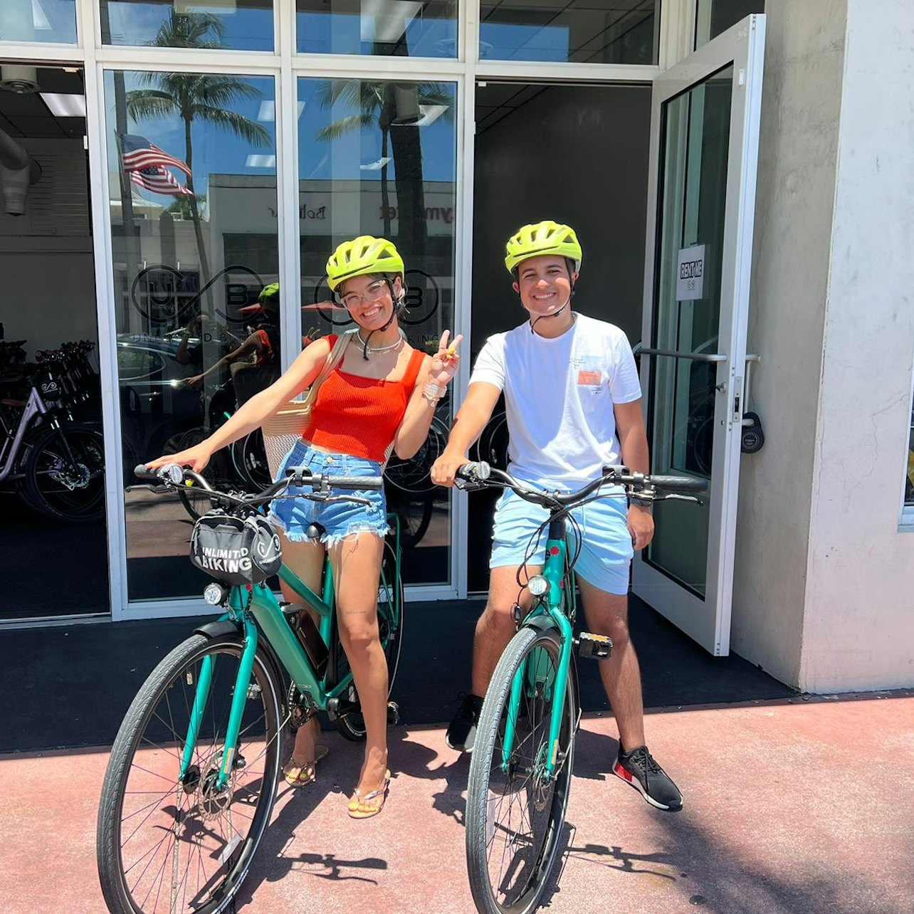 Miami Beach Electric Bike Rental - Photo 1 of 5